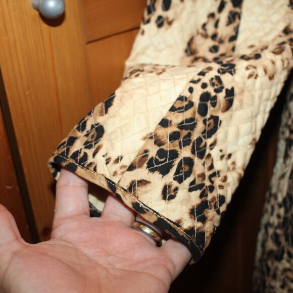 Liz Claiborne Studio Vintage Leopard Quilted Jacket Size M - Picture 5 of 10